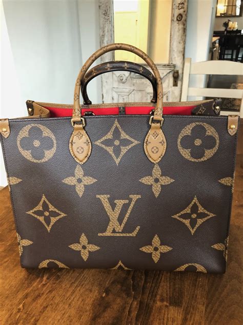 louis vuitton on the go tote dupe amazon|Louis Vuitton two tone bag.